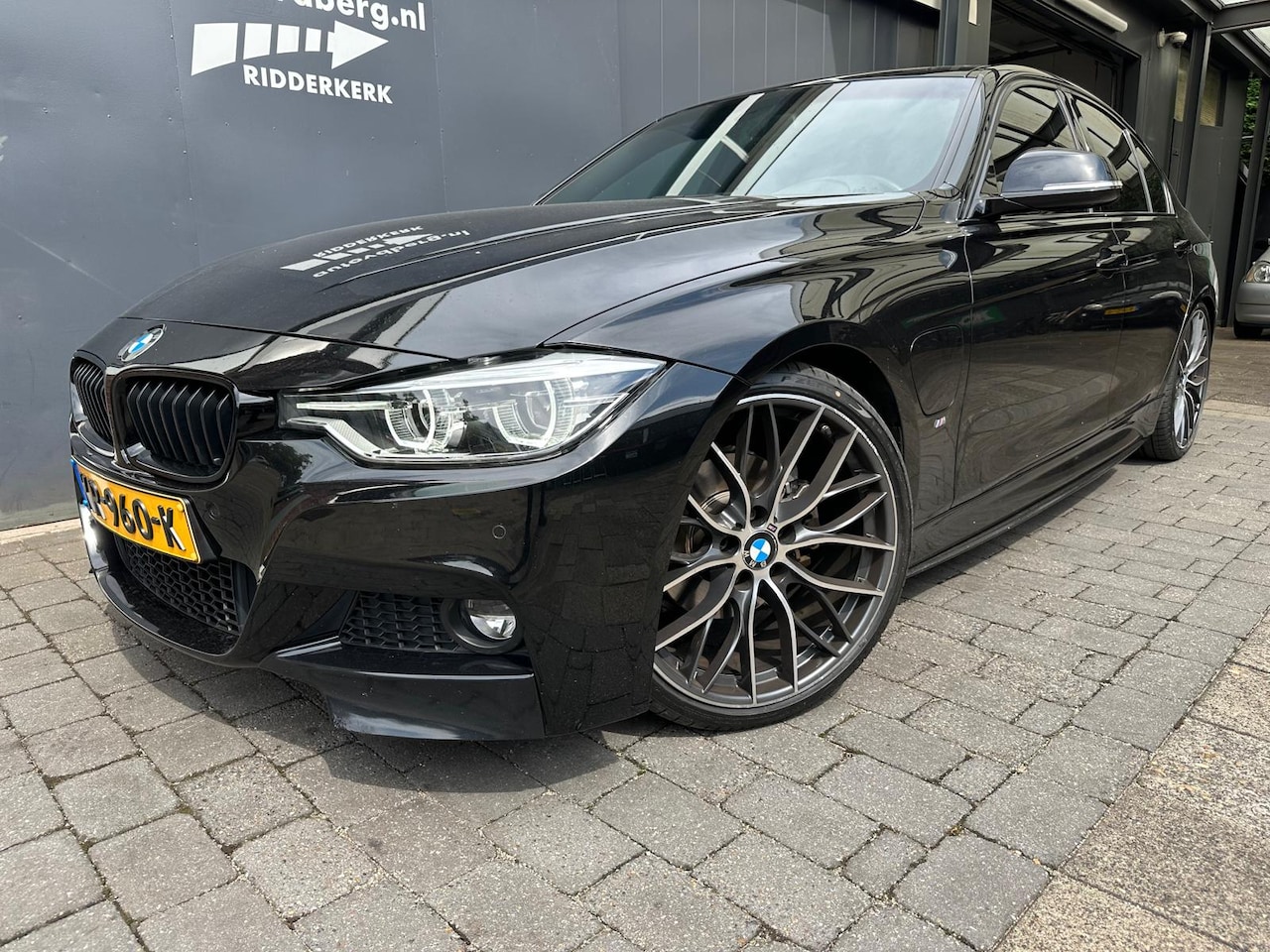 BMW 3-serie - 330e Centennial High Executive M performance uitlaat | Leder | Camera | - AutoWereld.nl