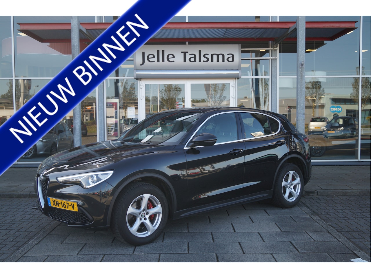 Alfa Romeo Stelvio - 2.0T AWD 200pk Super│Veloce interieur│18'' velgen│PDC│Camera│Stoel-stuur verwarmbaar - AutoWereld.nl