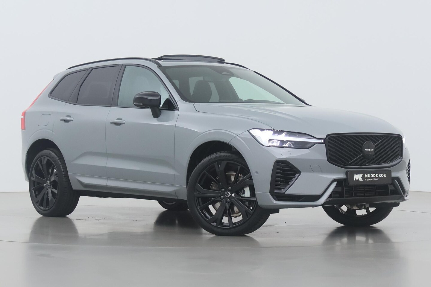 Volvo XC60 - T8 Plug-in hybrid Ultra Black Edition | FACELIFT | MY2026! | Bowers&Wilkins | Massage+Vent - AutoWereld.nl