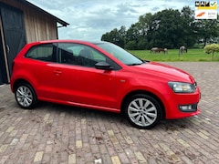 Volkswagen Polo - 1.2-12V BlueMotion Comfortline, PANORAMADAK, CRUISE , STOELVERW. PDC , 16 INCH LM