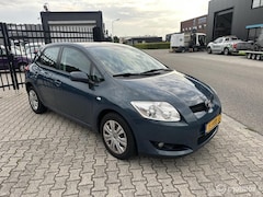 Toyota Auris - 1.6-16V Sol Business