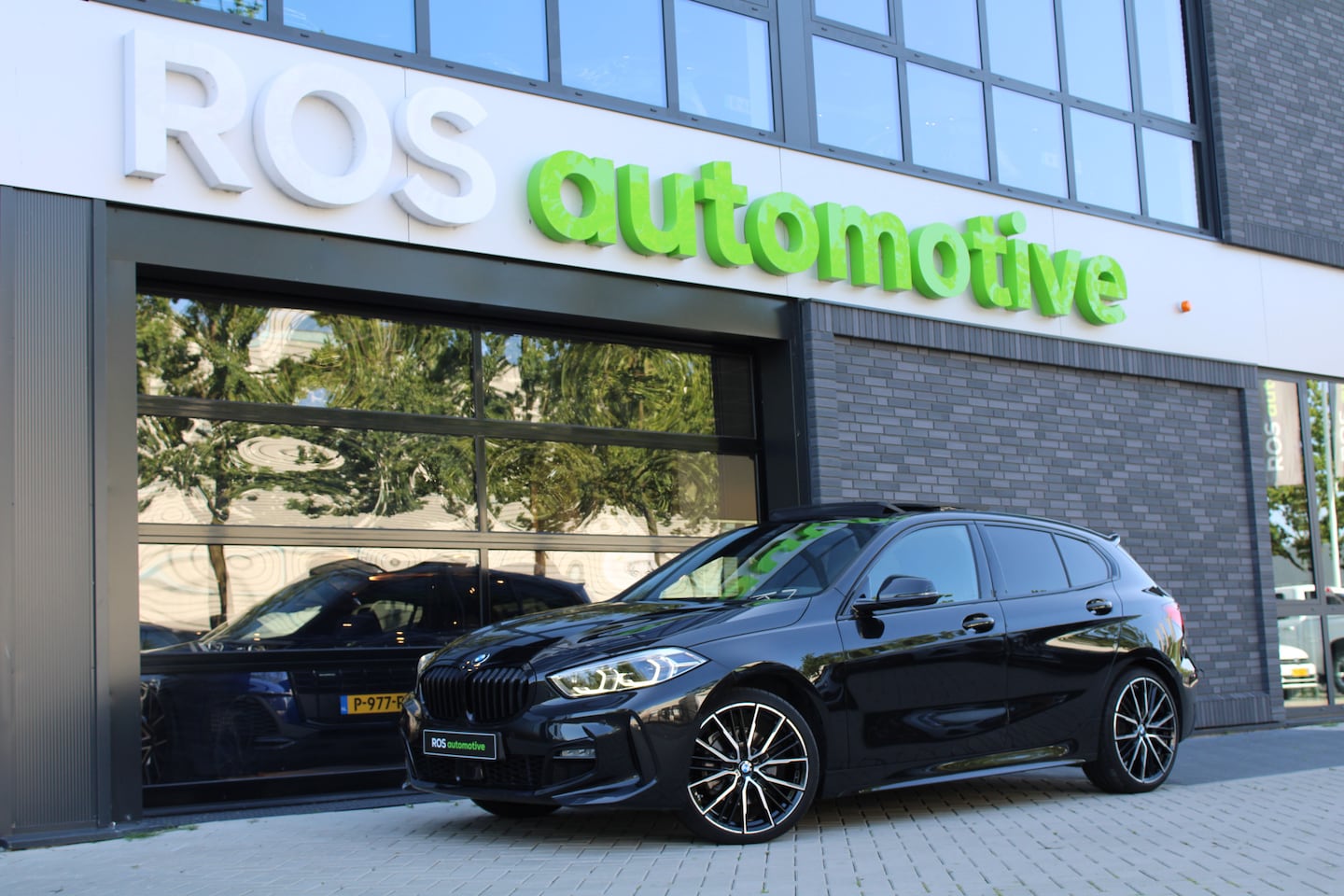 BMW 1-serie - 118i | BTW | M-SPORT | PANO | MEMORY | HUD | ACC | H/K | - AutoWereld.nl