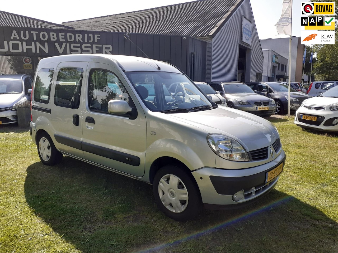 Renault Kangoo - 1.2-16V Privilège *ROLSTOEL vervoer* - AutoWereld.nl