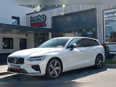 Volvo V60 - 2.0 T8 TE AWD R-Des. Pano BW Muziek, Trekhaak