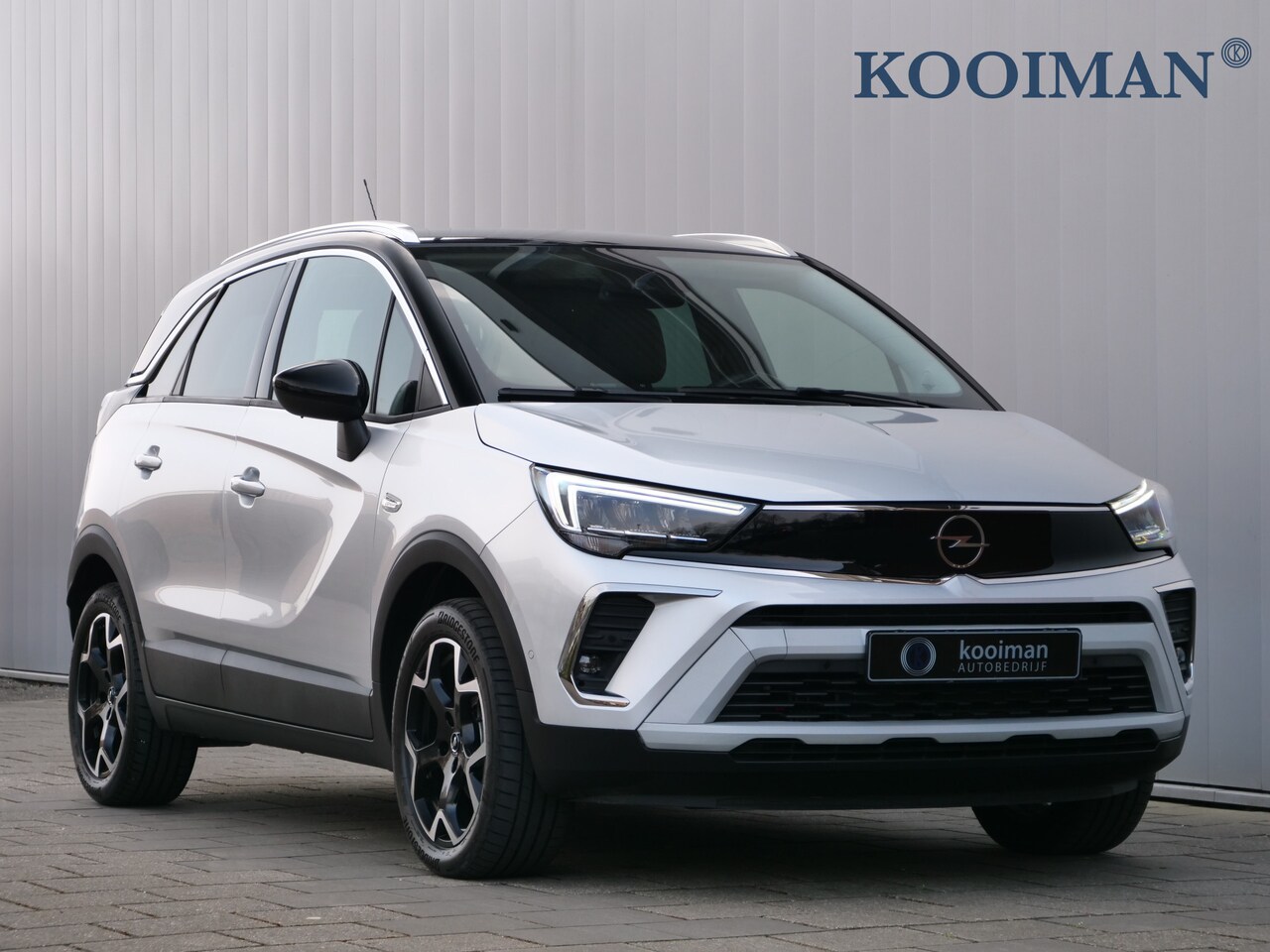 Opel Crossland - 1.2 Turbo 110pk Ultimate Camera / Navigatie / Keyless / LED-koplampen - AutoWereld.nl
