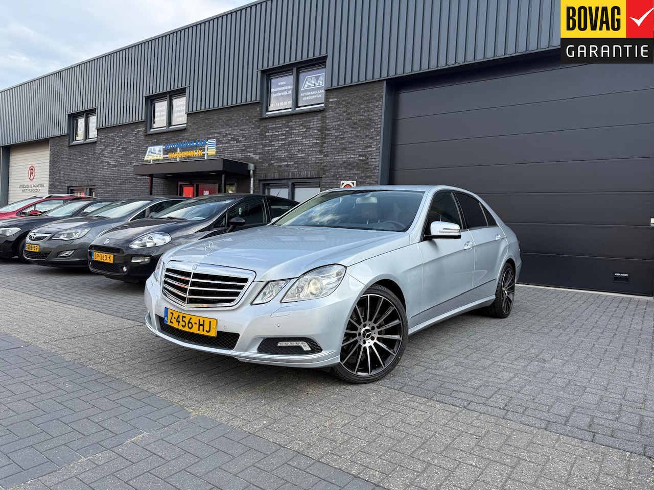 Mercedes-Benz E-klasse - 350 CGI Avantgarde | 2E EIGENAAR | 12MND GARANTIE | AIRCO | CRUISE | XENON | LMV | LEDER | - AutoWereld.nl