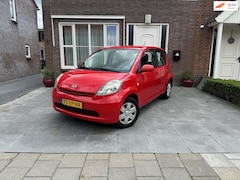 Daihatsu Sirion 2 - 1.0-12V Trend