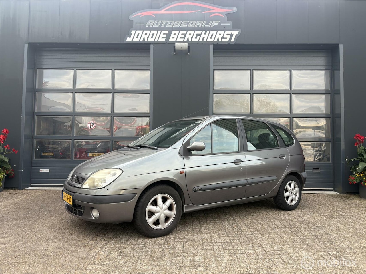Renault Scénic - 1.6-16V RXT 1.6-16V RXT - AutoWereld.nl