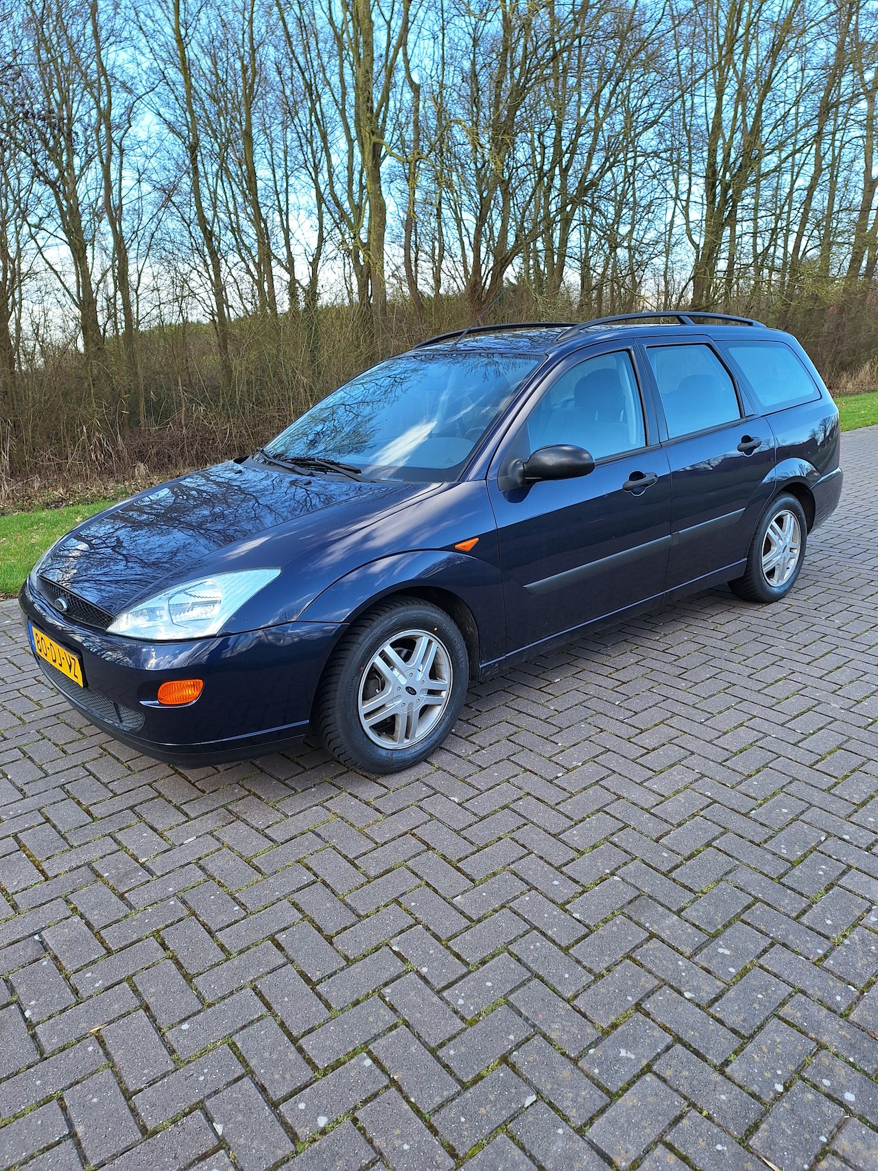 Ford Focus Wagon - 1.8-16V Ghia - AutoWereld.nl