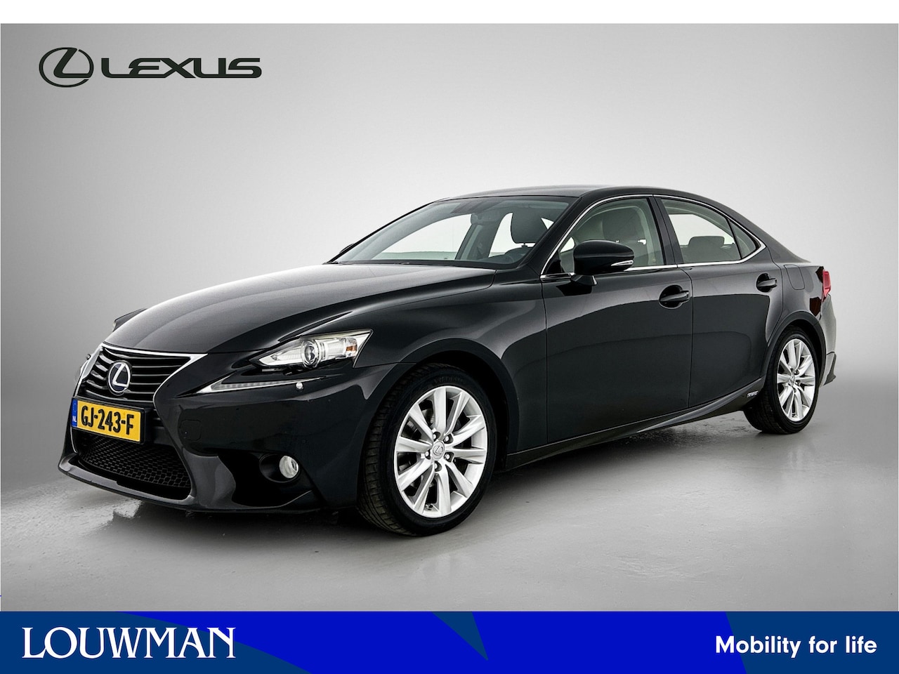 Lexus IS - 300h Business Line Pro | Parkeersensoren | Achteruitrijcamera | Premium Navigatie | - AutoWereld.nl