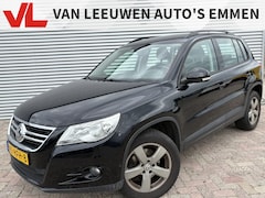 Volkswagen Tiguan - 1.4 TSI Comfort&Design 4Motion | Nieuw Binnen | Sensoren | Trekhaak | Clima