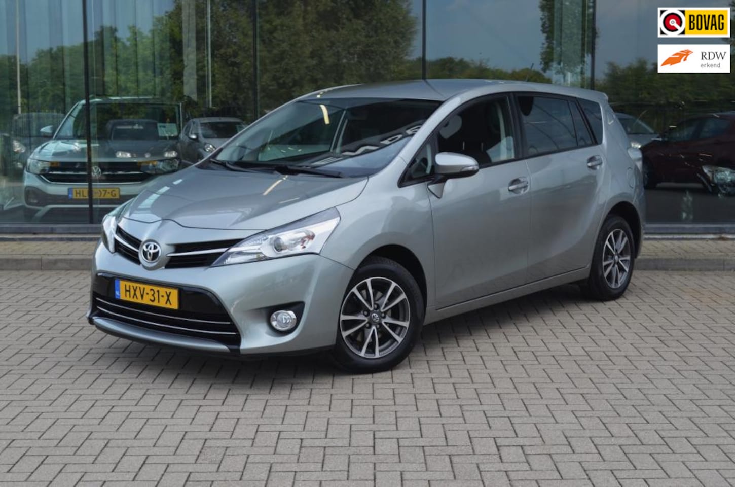 Toyota Verso - 1.8 VVT-i Business 7p | Climate controle | Cruise controle | Camera | Stoelverwarming - AutoWereld.nl