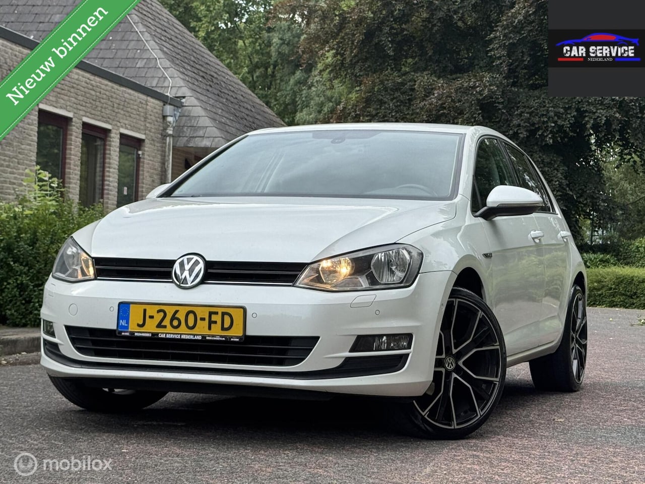 Volkswagen Golf - 1.2 TSI Trend/CUP EIDITON/PDC/LMV - AutoWereld.nl
