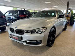 BMW 3-serie - 328i High Executive Navi, PDC, Clima, Sportstoelen, 19"inch