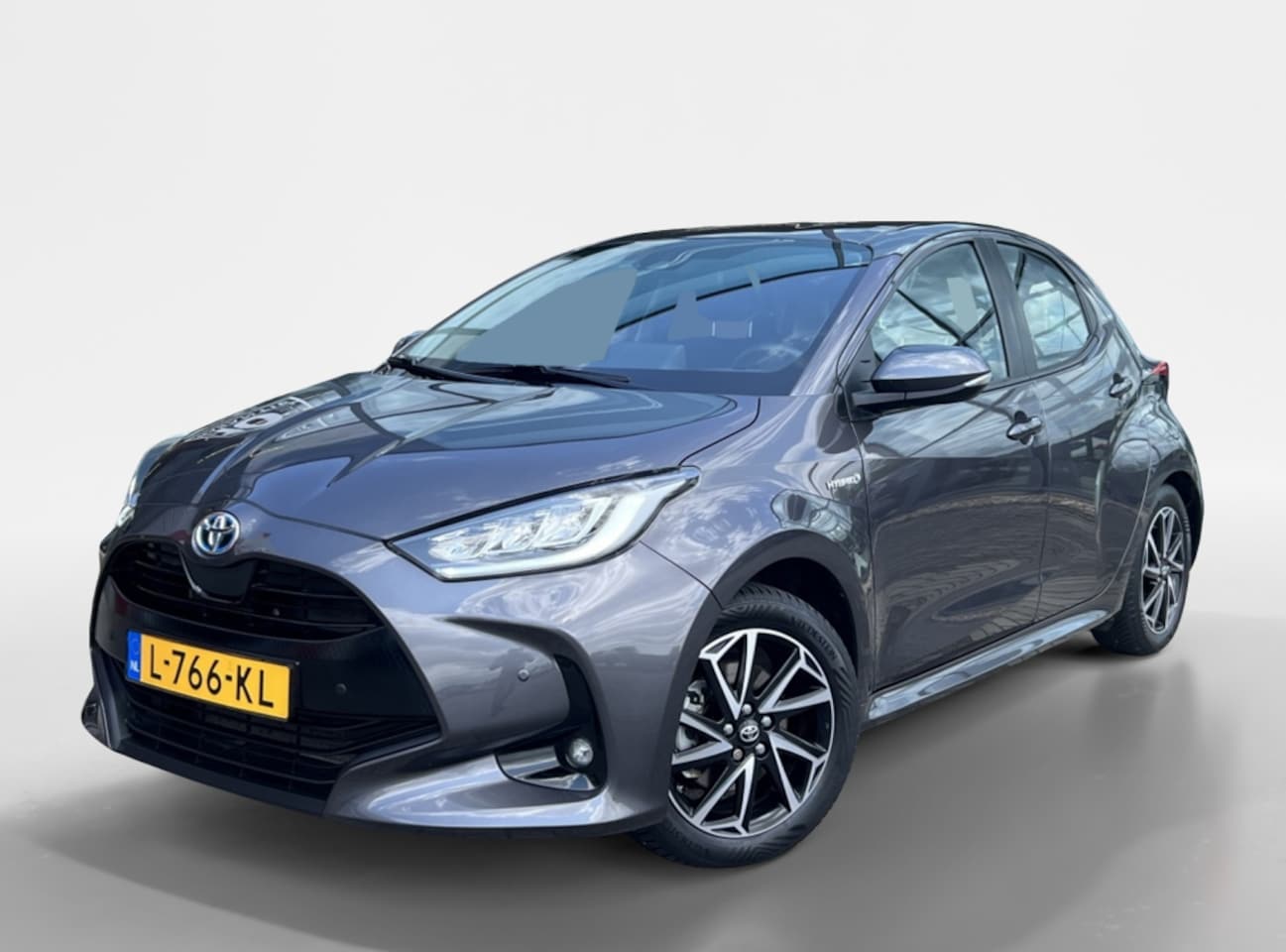 Toyota Yaris - 1.5 Hyb. Dynamic | Trekhaak | Parkeersensoren voor+achter - AutoWereld.nl
