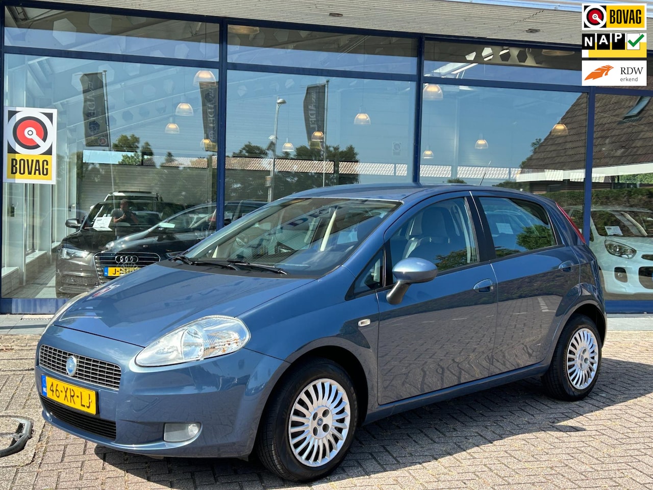 Fiat Grande Punto - 1.4 Dynamic 5Drs Airco Cruise Elek.Pakket NAP NL-Auto Nieuwe APK! - AutoWereld.nl
