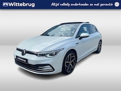 Volkswagen Golf - 1.5 eTSI Style / 18"LMV / NAVI / APP.Connect / CAMERA
