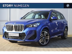 BMW X1 - xDrive25e M Sport Automaat / Sportstoelen / Adaptieve LED / Achteruitrijcamera / M Adaptie