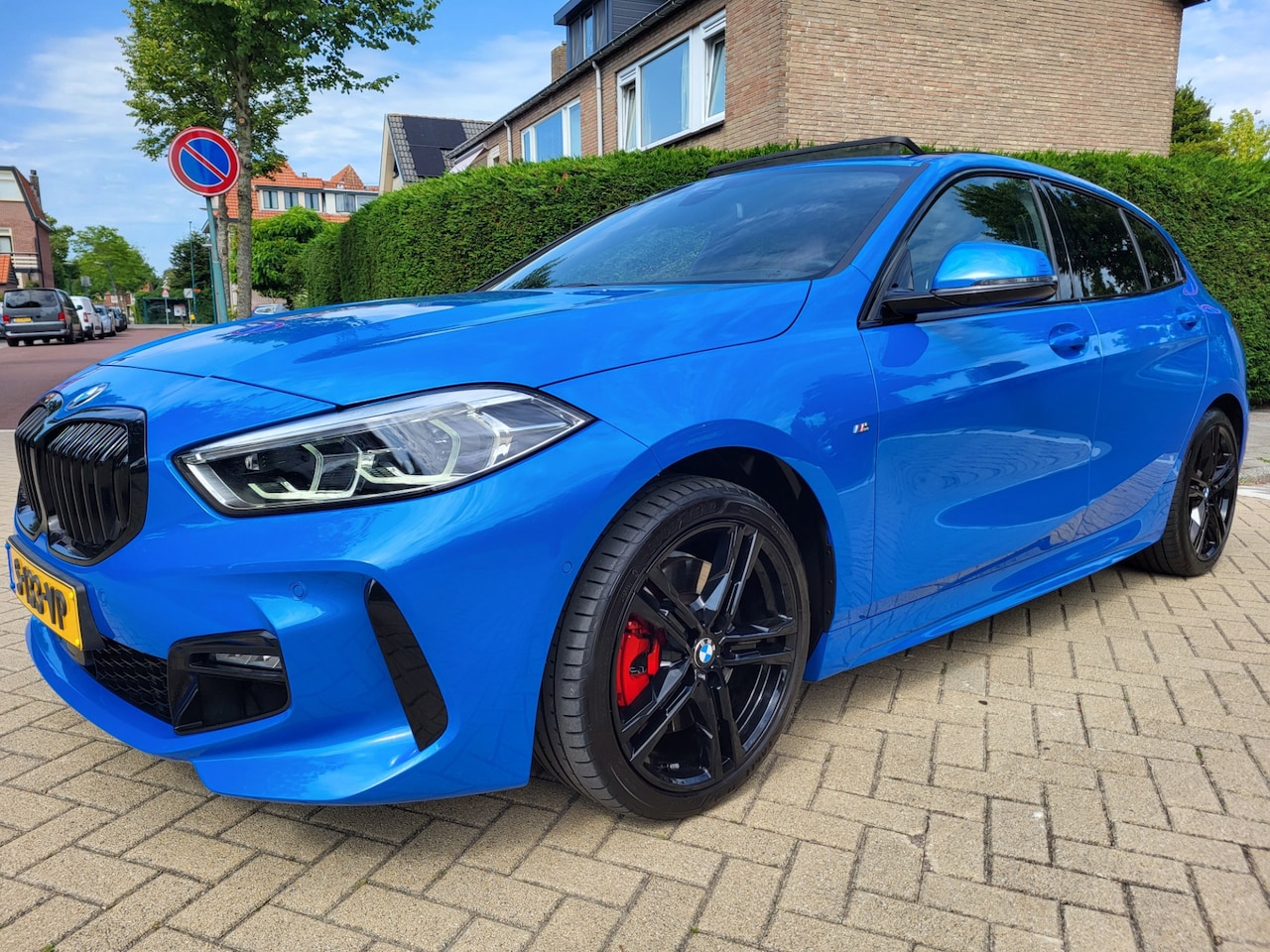 BMW 1-serie - 120i M pakket acc/pano/hud - AutoWereld.nl
