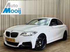 BMW 2-serie Coupé - M240i *M-PERFORMANCE* Spoilerpakket / Harman Kardon / Alcantara / Memory Seat / Keyless /