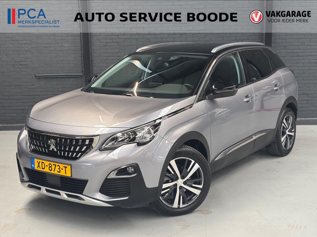 Peugeot 3008 - 1.2 (130 pk) Allure - twotone - keyless - camera - navigatie - trekhaak - AutoWereld.nl