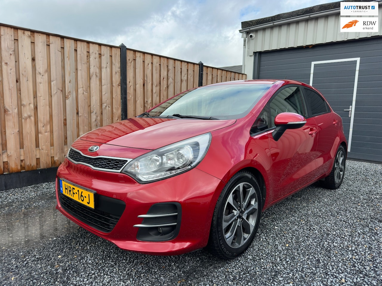 Kia Rio - 1.2 CVVT ExecutiveLine Climate | Camera | PDC | NAVIGATIE - AutoWereld.nl