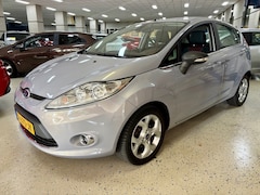 Ford Fiesta - 1.25 Titanium Climatronic Bluetooth Usb Aux Trekhaak Verw.Stoelen