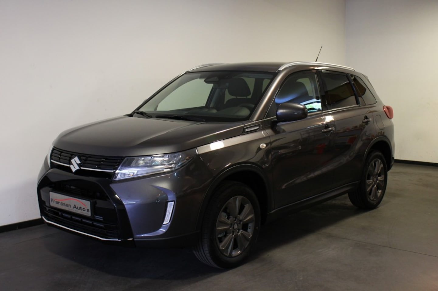 Suzuki Vitara - FACE LIFT Hybrid Select - AutoWereld.nl