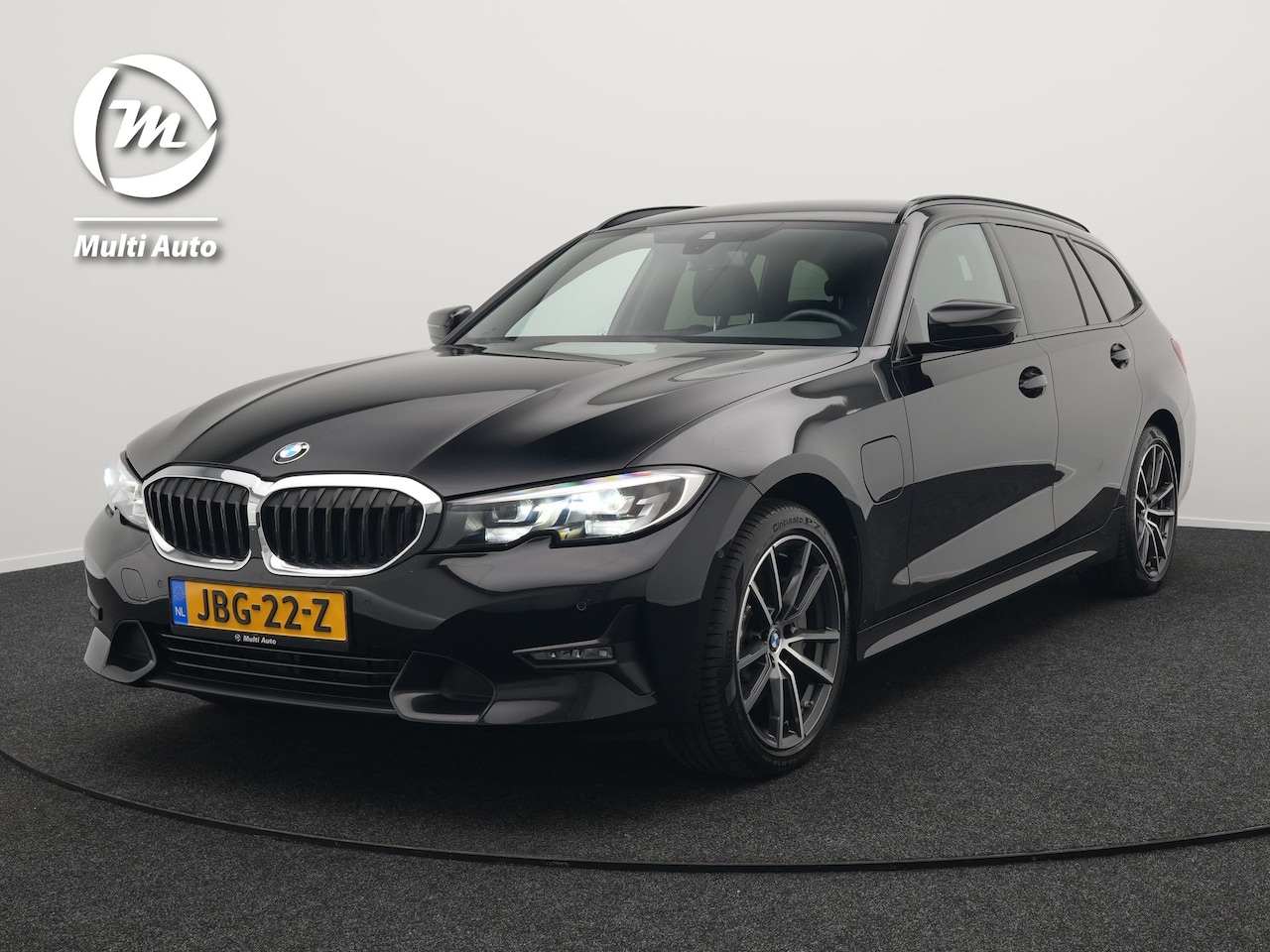 BMW 3-serie Touring - 330e Sportline Plug In Hybrid 293pk Dealer O.H PHEV | Camera | Cruise Control | Apple Carp - AutoWereld.nl