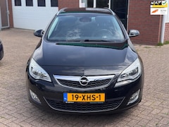 Opel Astra Sports Tourer - 1.4 Turbo Sport