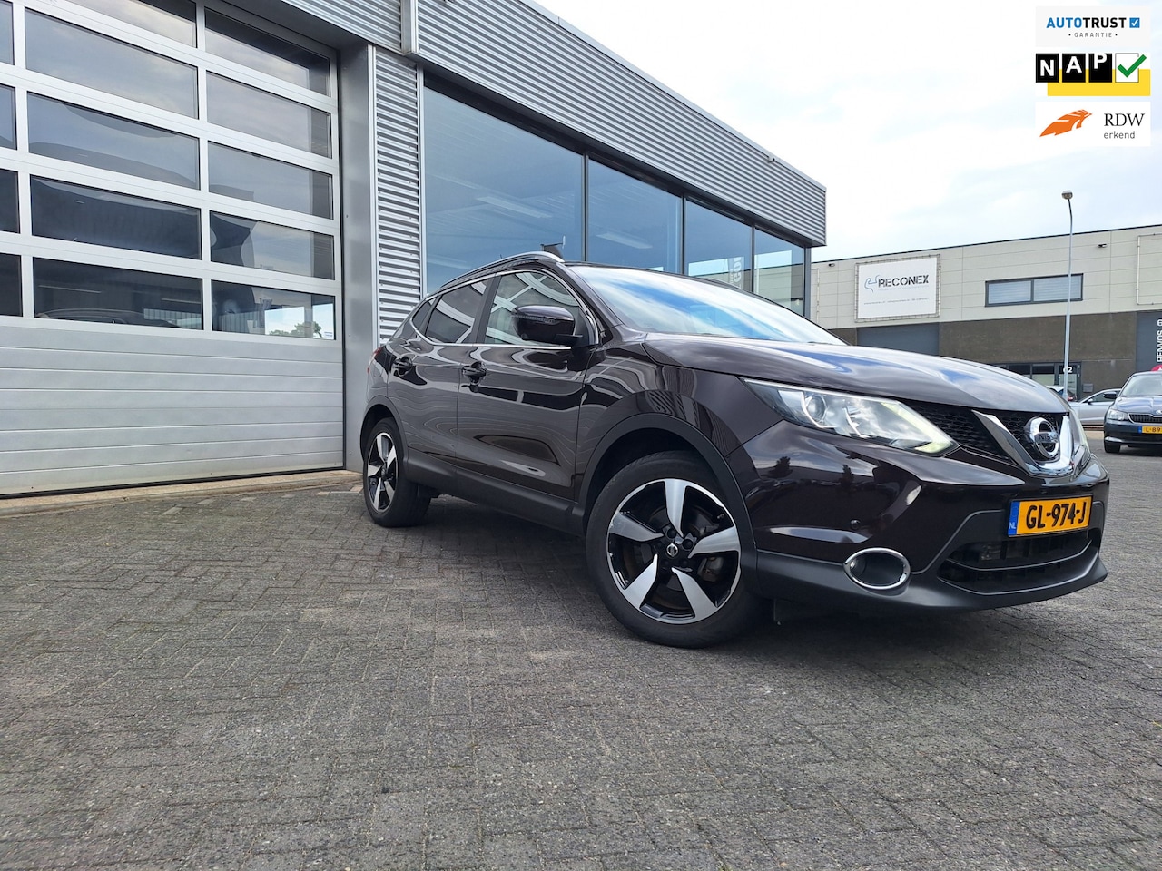 Nissan Qashqai - 1.2 Connect Edition 1.2 Connect Edition, Automaat, Pano, Navi, LM Velgen - AutoWereld.nl