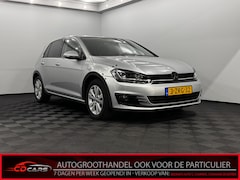 Volkswagen Golf - 1.2 TSI Comfortline Clima, Parkeersensoren, Cruise control, A start stop, Bluetooth, Licht
