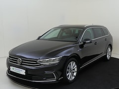 Volkswagen Passat Variant - 1.4 TSI PHEV GTE Business | Digital cockpit Pro | Navigatie | Stoelverwarming | Achteruitr