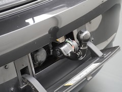 Volkswagen ID.3 - 58kWh 204PK 1st. First Plus Navi-Pro 19" Camera Trekhaak Apple Carplay Android Auto Matrix