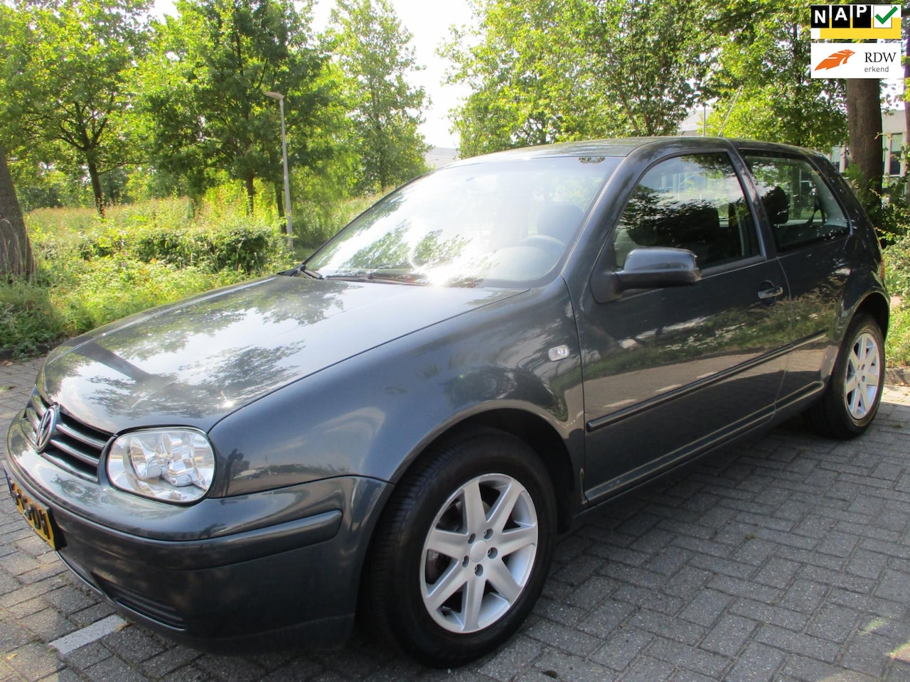 Volkswagen Golf - 1.6-16V Oxford Airco - AutoWereld.nl