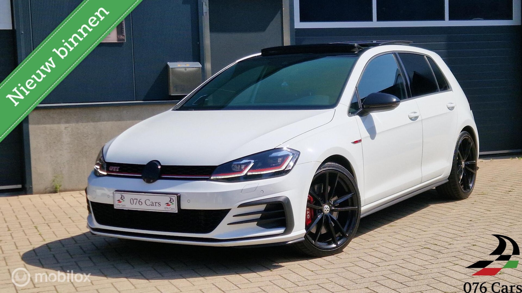 Volkswagen Golf - 2.0 TSI GTI Performance 245PK/PANO/KEYLESS/CAMERA/TOPSTAAT/ - AutoWereld.nl