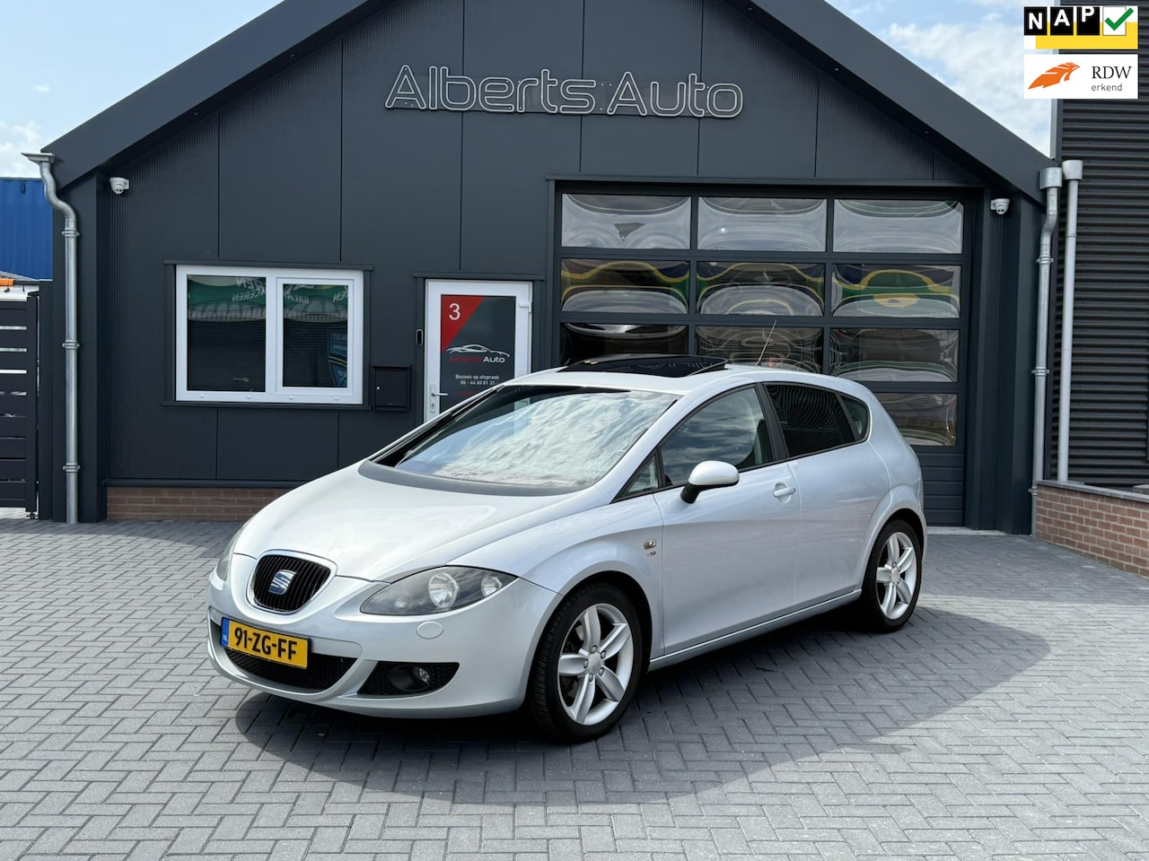 SEAT Leon - 1.8 TFSI Sport-up | CRUISE | NAP | APK | - AutoWereld.nl