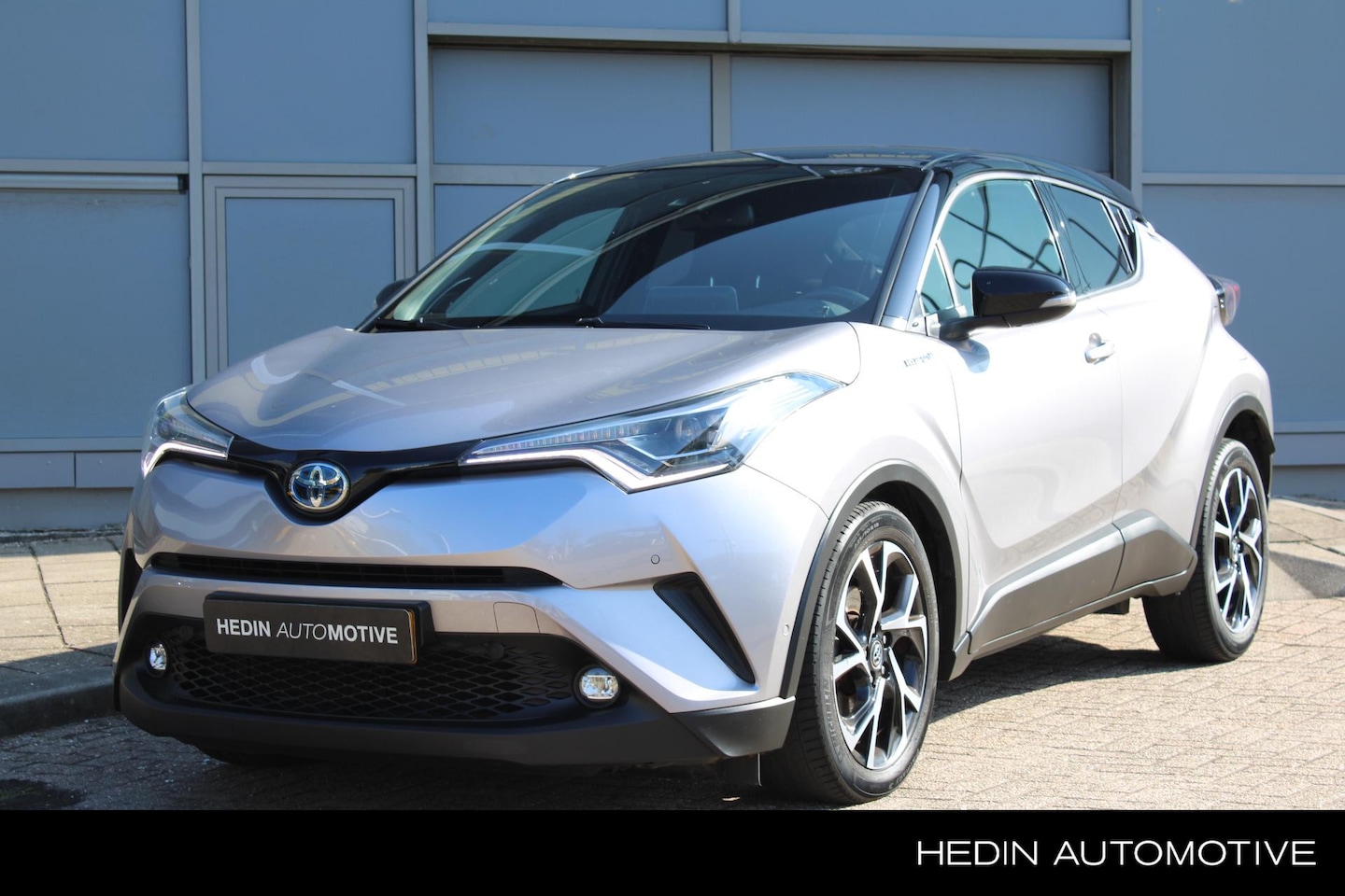 Toyota C-HR - 1.8 Hybrid Style | Trekhaak | Keyless Entry | Parkeersensoren | LMV - AutoWereld.nl