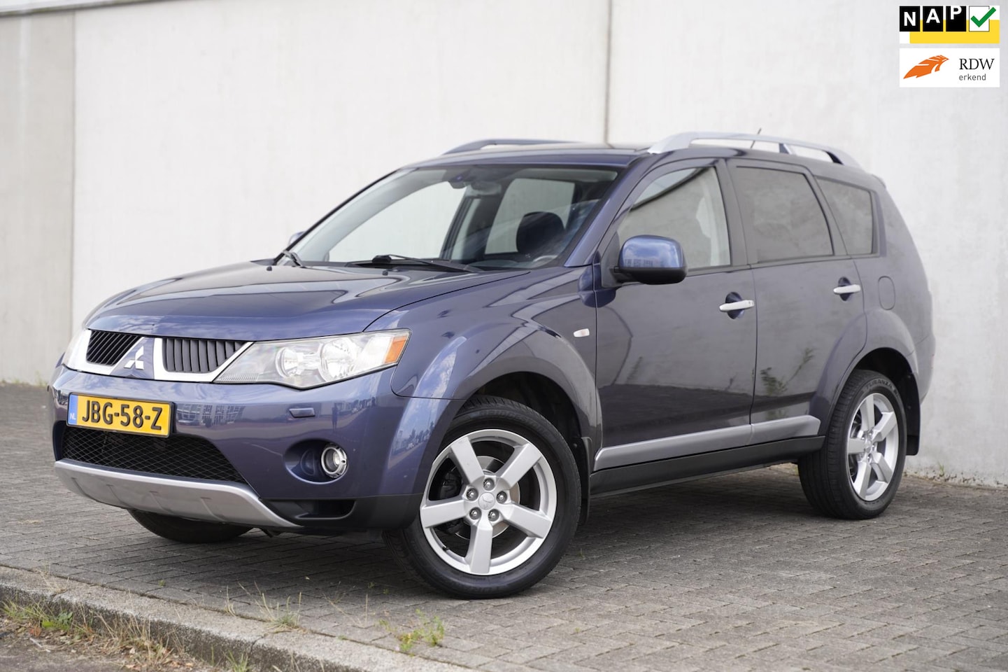 Mitsubishi Outlander - 2.4 Instyle Special Edition 4WD, 7 pers - AutoWereld.nl