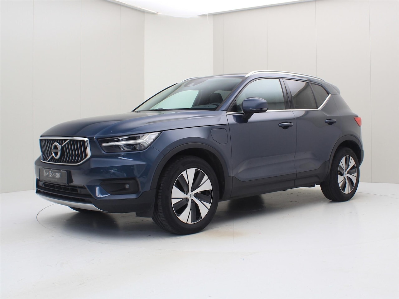 Volvo XC40 - T4 Twin Engine 211pk Geartronic Inscription Expression [ LEDER+CARPLAY+CLIMAAT+CRUISE+PDC - AutoWereld.nl