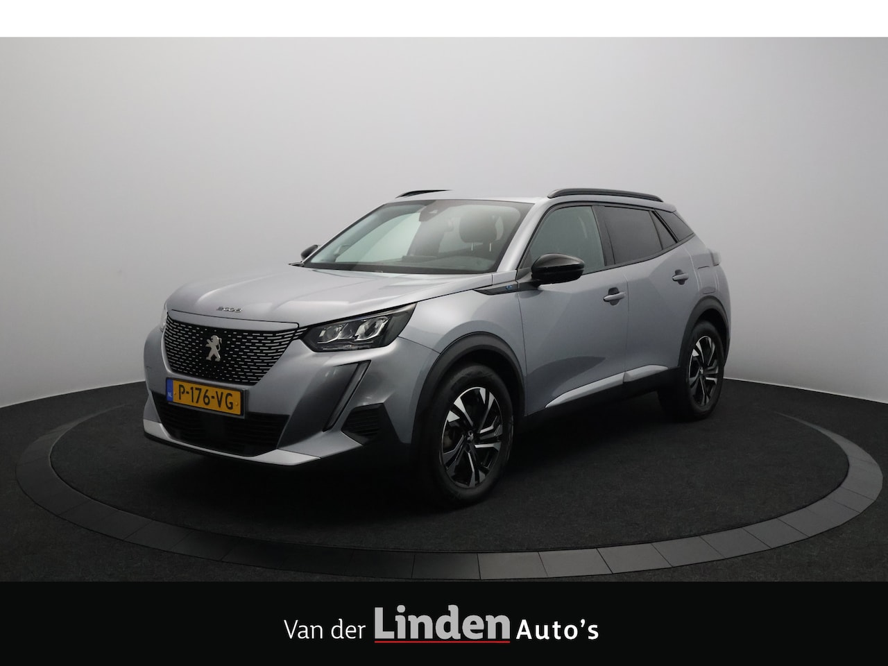 Peugeot e-2008 - EV Allure Pack 50 kWh SOH 94.3% | 3D i-Cockpit | Camera | Navigatie - AutoWereld.nl