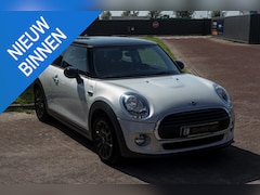 MINI Cooper - 1.5 Business Automaat|Navi|JCW Velgen|Zwart Dak|