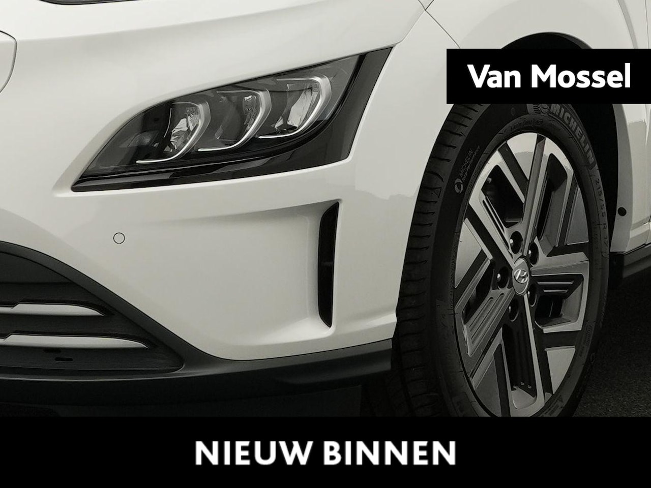 Hyundai Kona Electric - EV Business 64 kWh | Lederen bekleding | Elektrische stoelen | Navigatie | LED verlichting - AutoWereld.nl