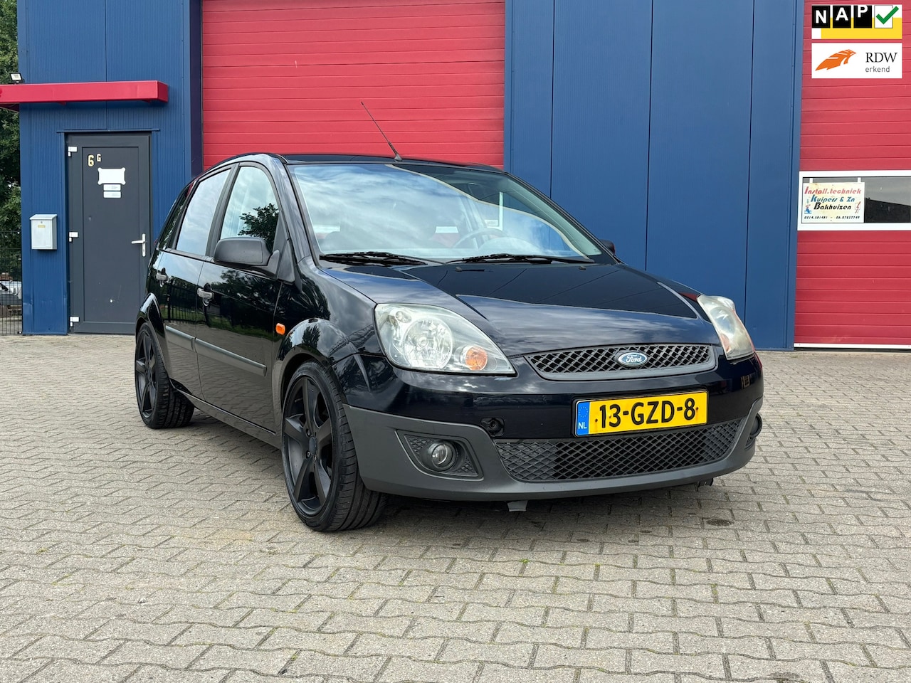 Ford Fiesta - 1.3-8V Cool & Sound | Nieuwe APK | - AutoWereld.nl