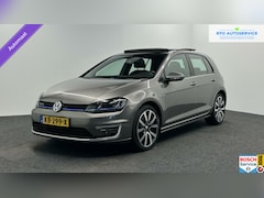 Volkswagen Golf - 1.4 TSI GTE PANORAMADAK