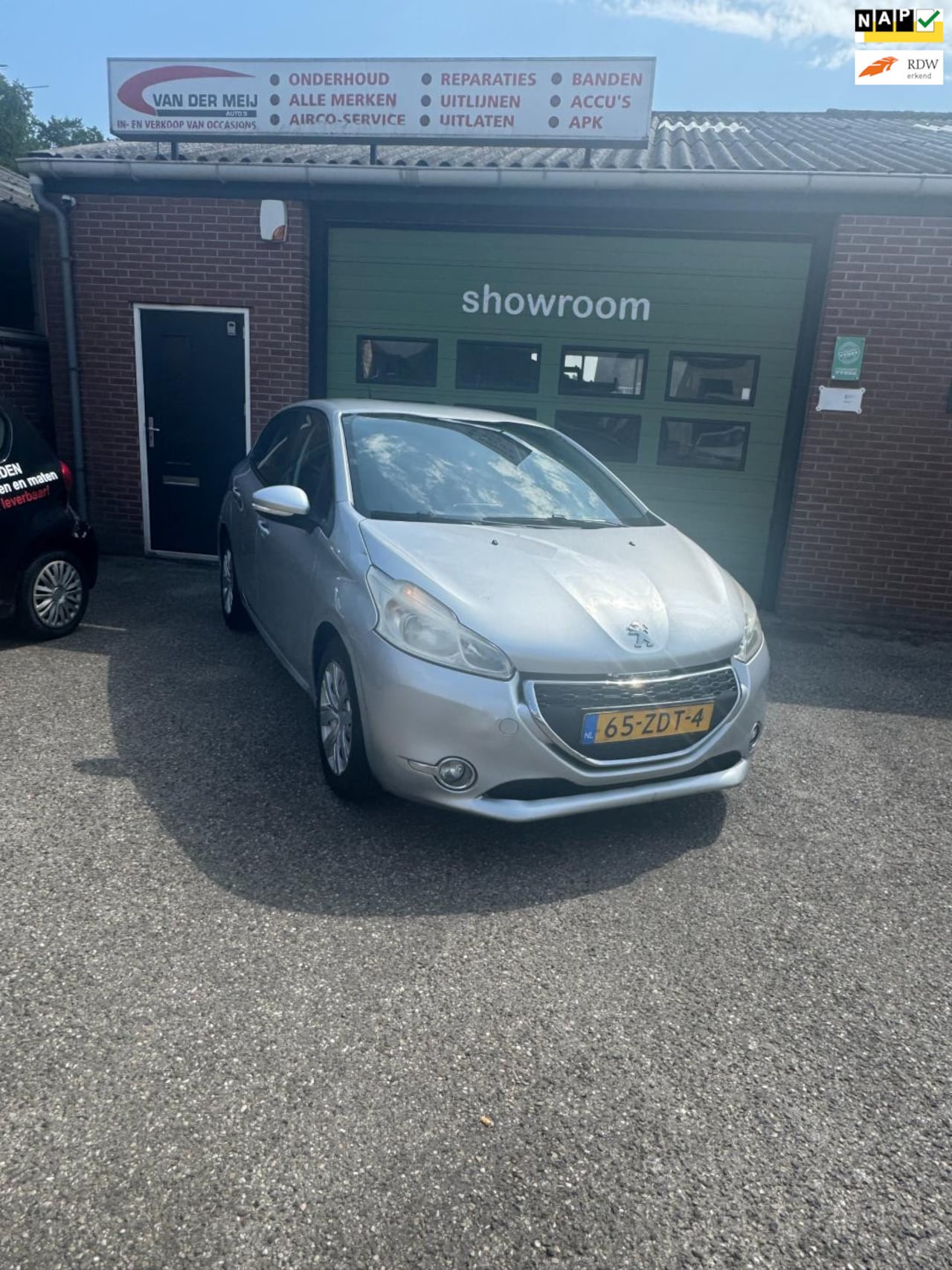Peugeot 208 - 1.2 VTi Blue complete nieuwe distributieset,multiriem, kleine beurt - AutoWereld.nl