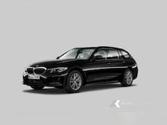 BMW 3-serie Touring - 330e Sportline | Shadow | Panorama | Leder | Adapt. Cruise | 17' inch |