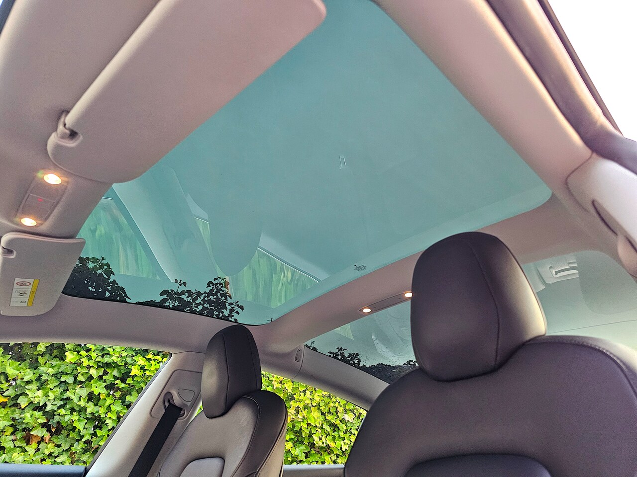 Tesla Model 3 - Long Range Panorama 19" lichtmetalen velgen