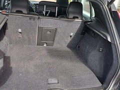 Volvo XC40 - Recharge P8 AWD R-Design