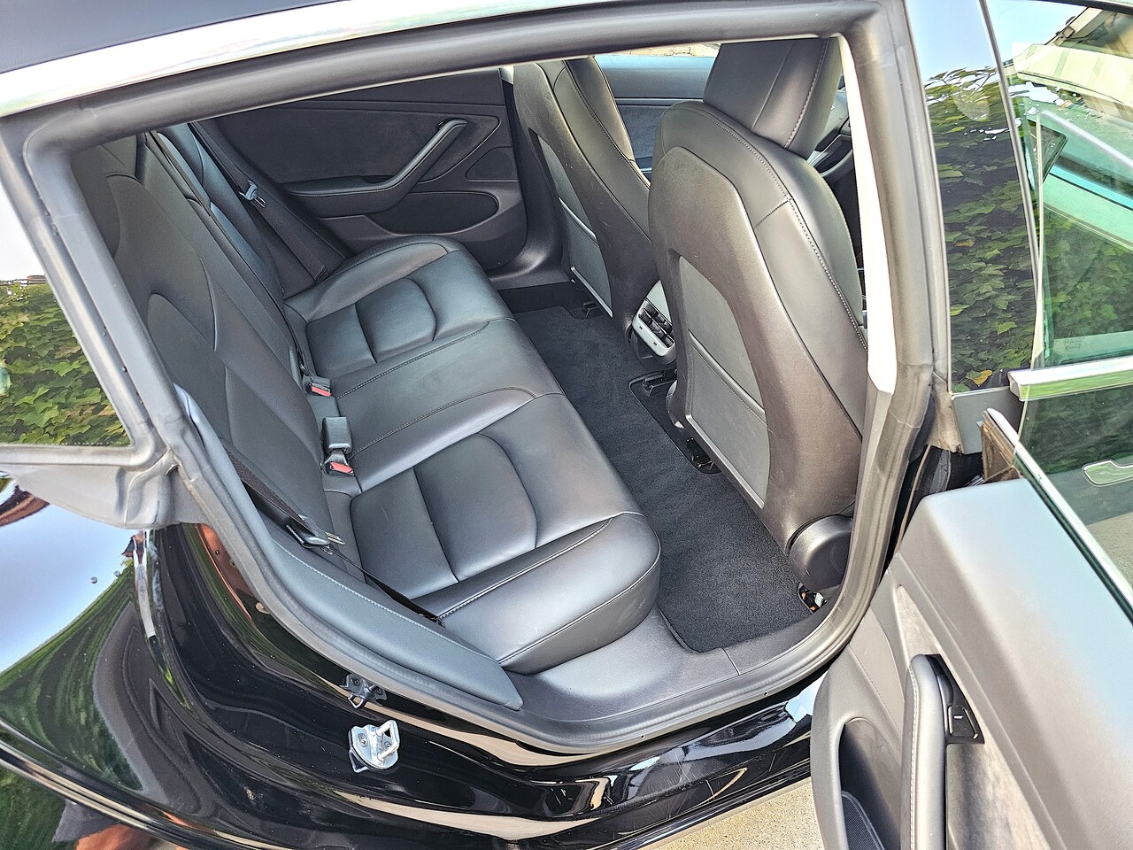 Tesla Model 3 - Long Range Panorama 19" lichtmetalen velgen